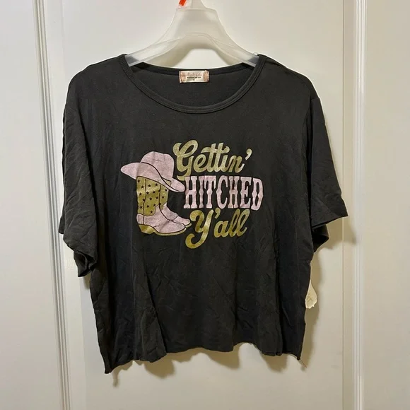🐆3/$15 NWT Altar’d State getting hitched Crop Top🤠 - Picture 2 of 6